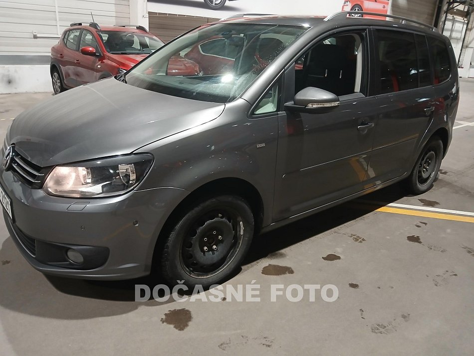 Volkswagen Touran 2.0 TDi 