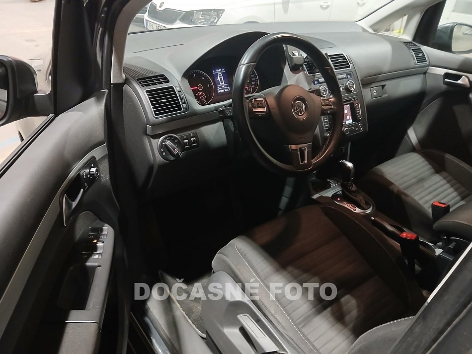 Volkswagen Touran 2.0 TDi 