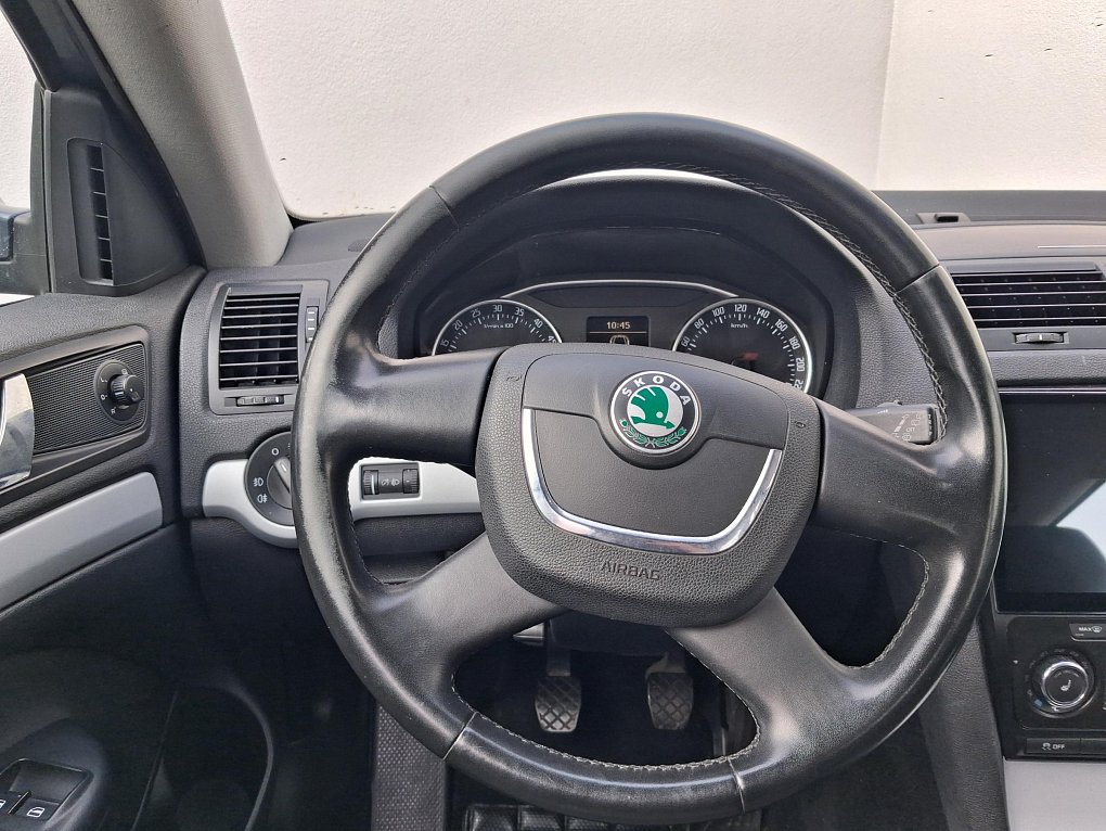 Škoda Octavia II 1.6 TDi Ambiente