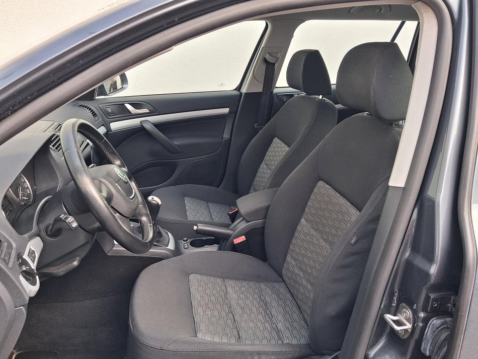 Škoda Octavia II 1.6 TDi Ambiente