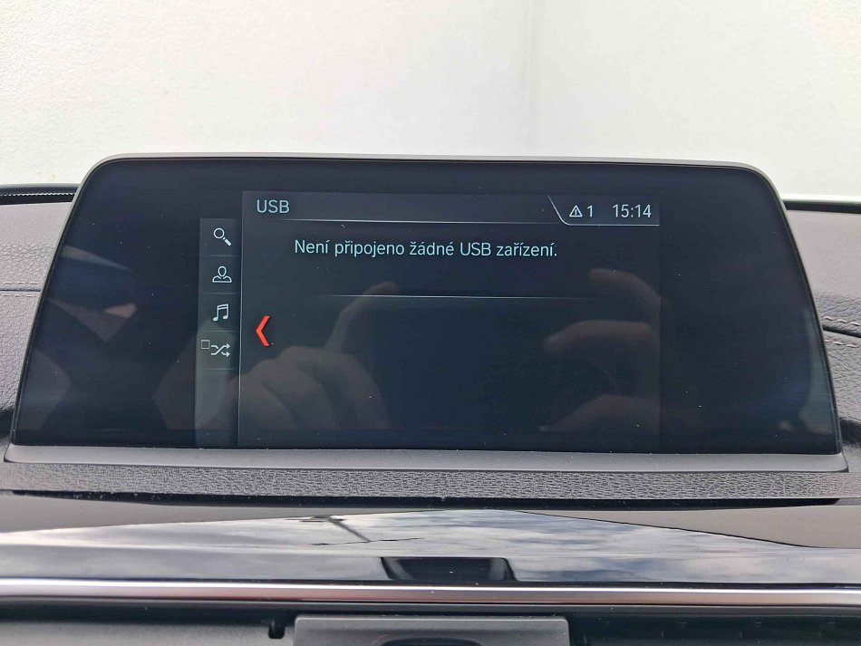 BMW Řada 3 1.5T Sport Line 318i