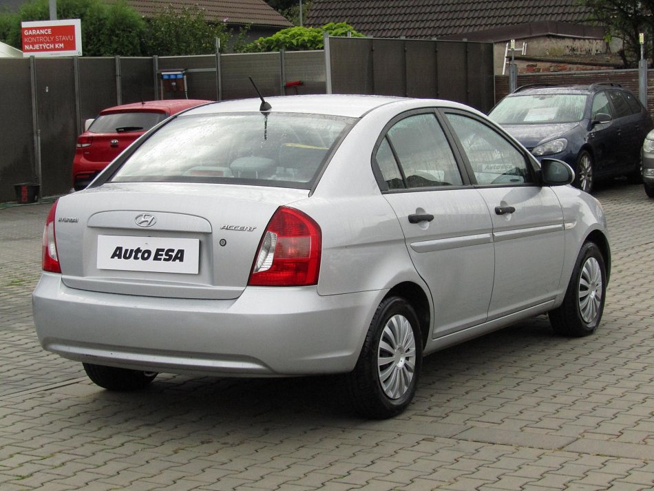 Hyundai Accent 1.4i 