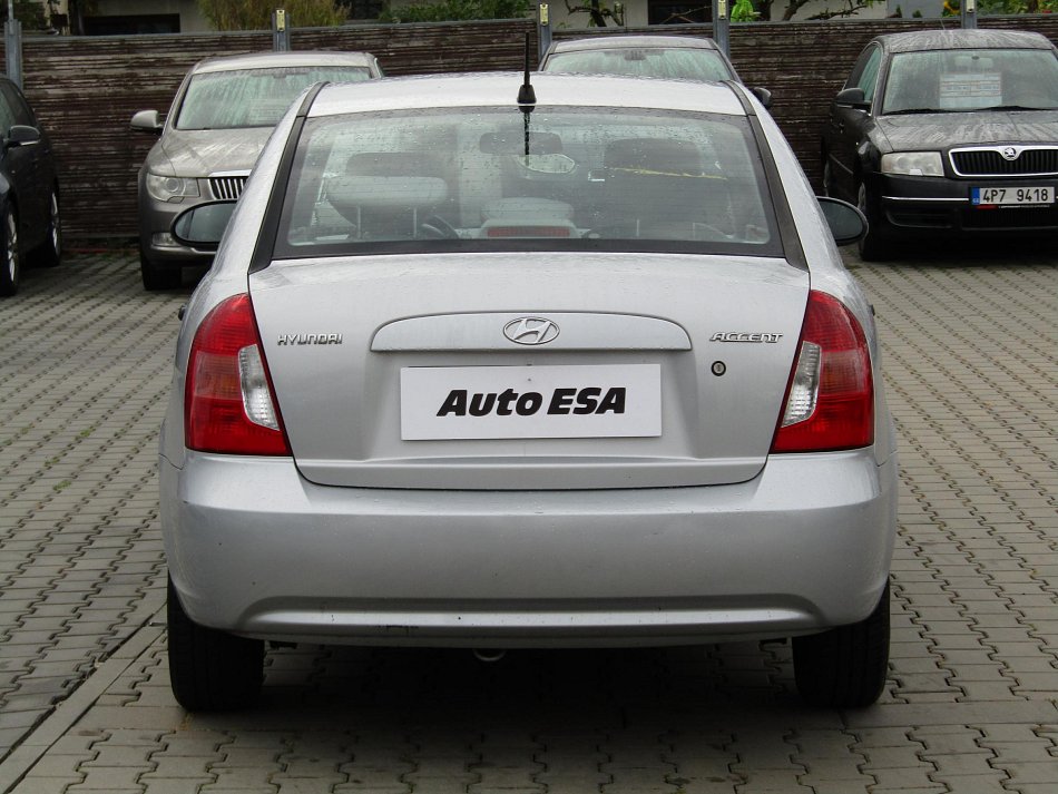 Hyundai Accent 1.4i 