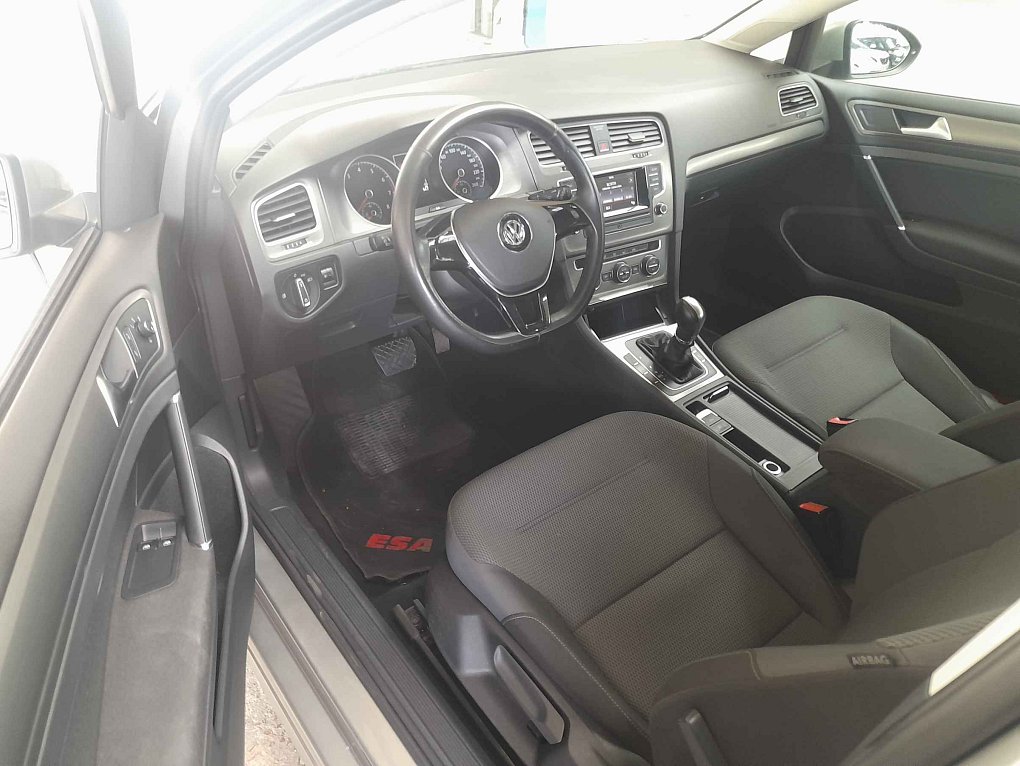 Volkswagen Golf 1.2 TSi 