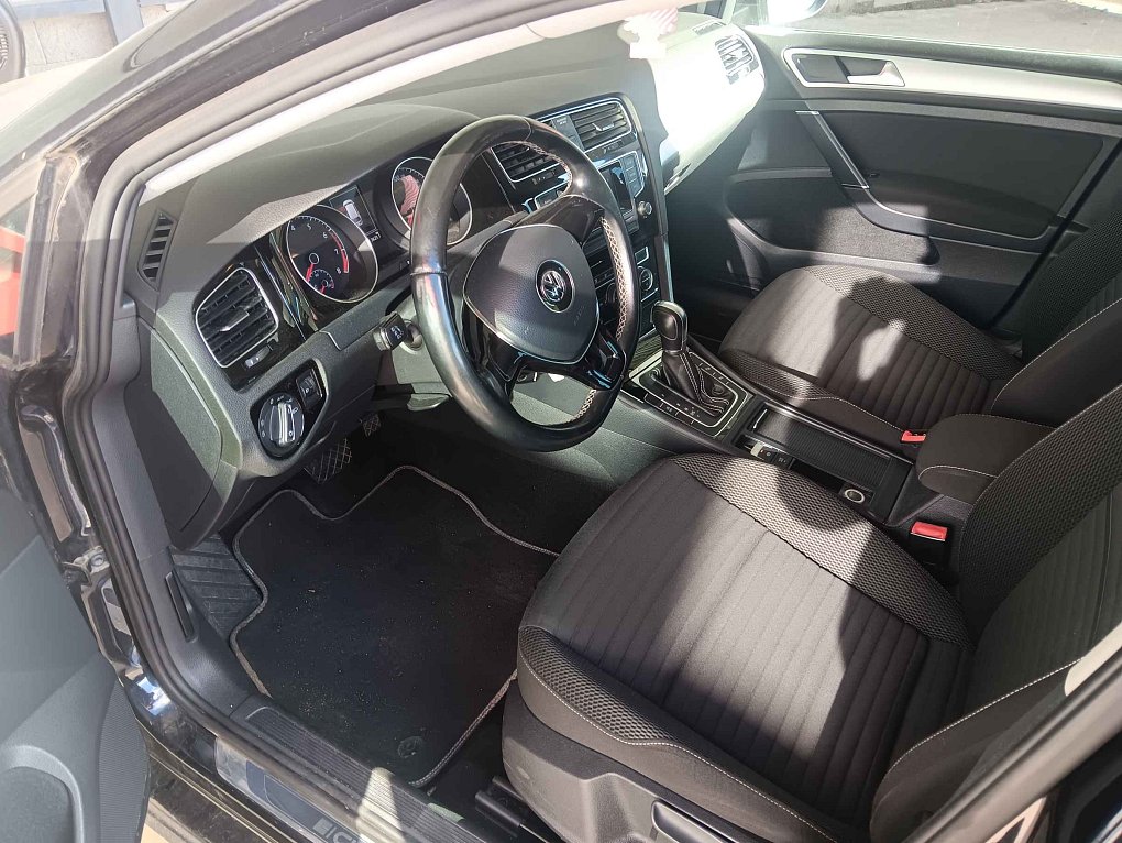 Volkswagen Golf 1.2 TSi 