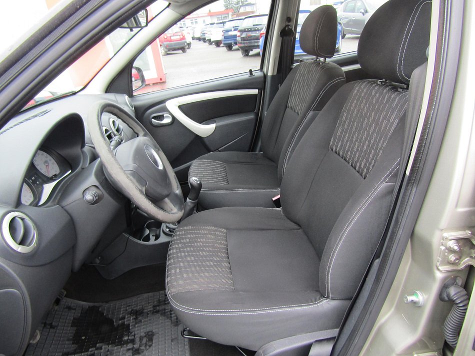 Dacia Sandero 1.2 16V 