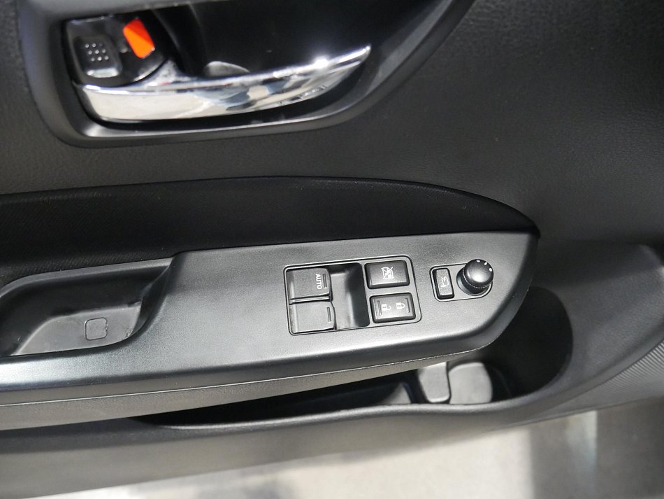 Suzuki Swift 1.6 i Sport