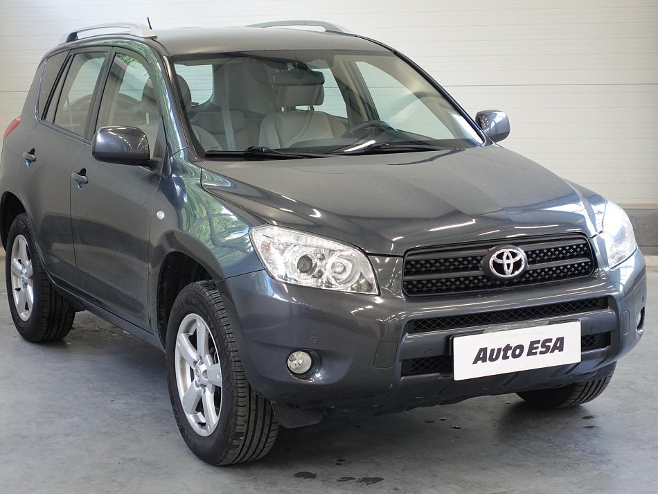 Toyota RAV4 2.0 VVT-i  4x4