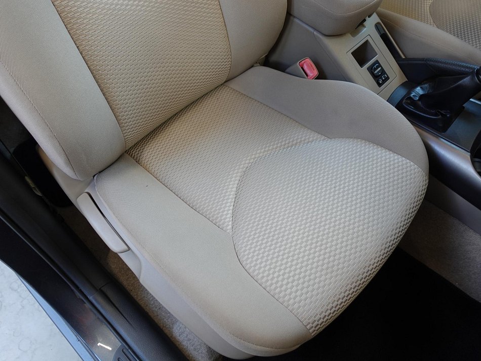 Toyota RAV4 2.0 VVT-i  4x4