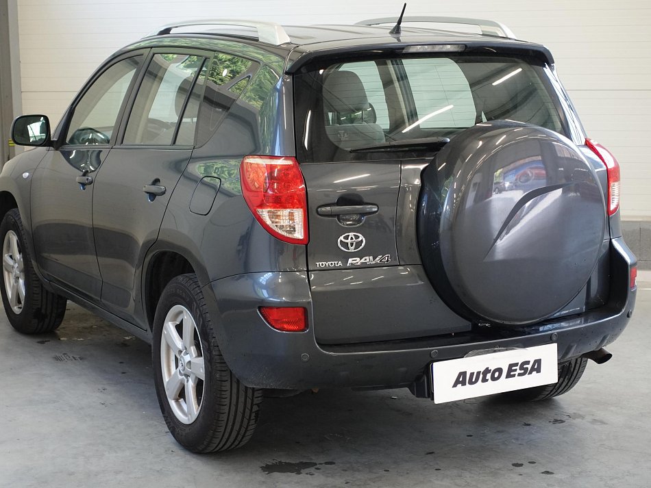 Toyota RAV4 2.0 VVT-i  4x4