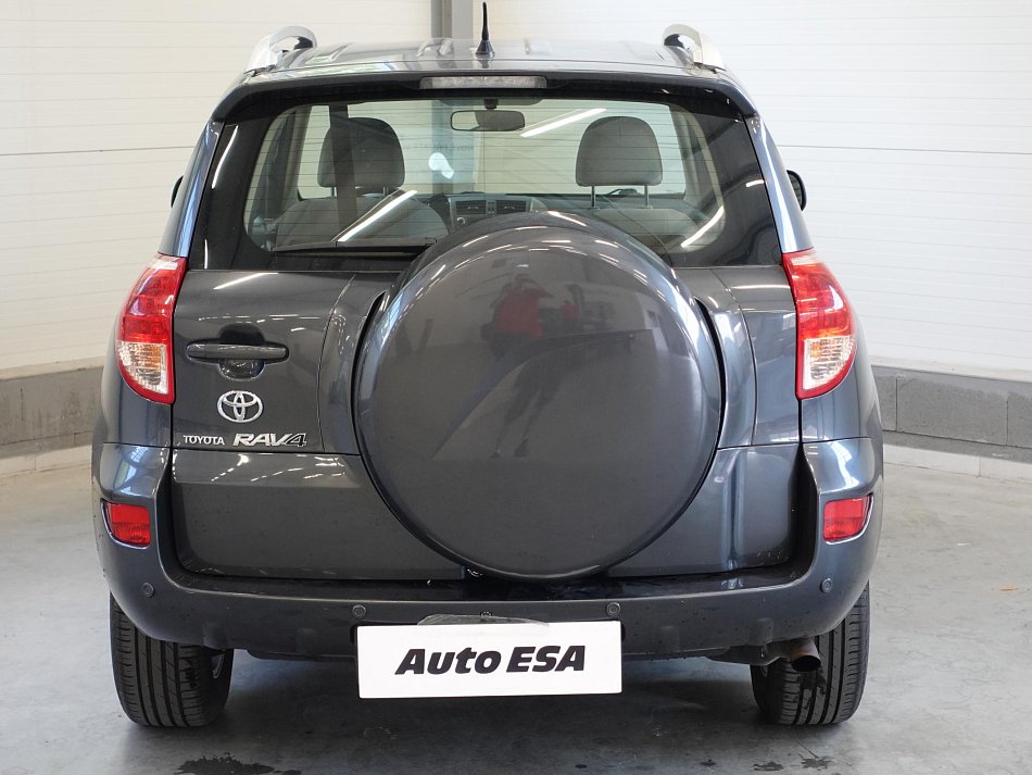 Toyota RAV4 2.0 VVT-i  4x4