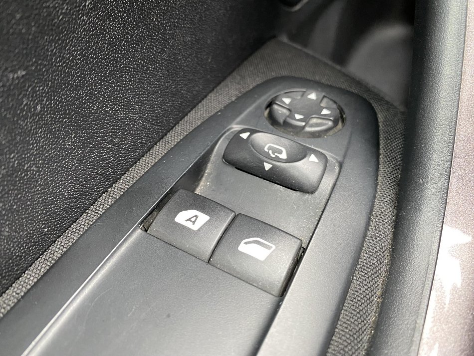 Peugeot 2008 1.2 PT Active