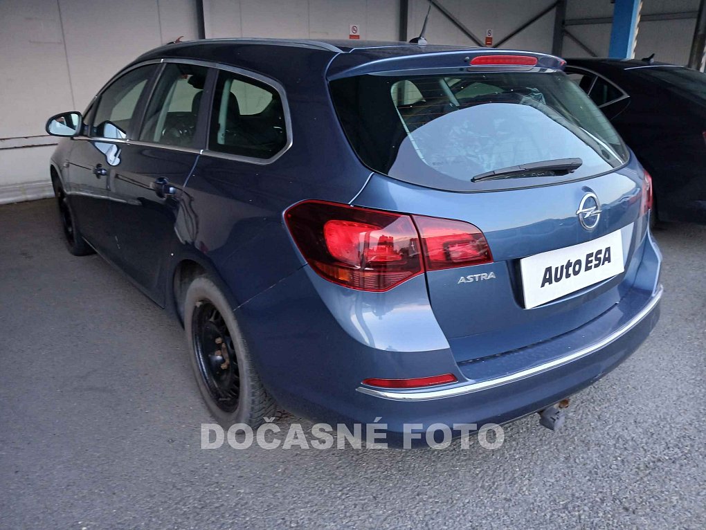 Opel Astra 1.4T  SPORTS TOURER