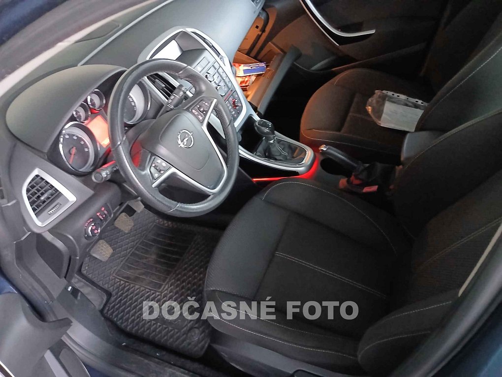 Opel Astra 1.4T  SPORTS TOURER