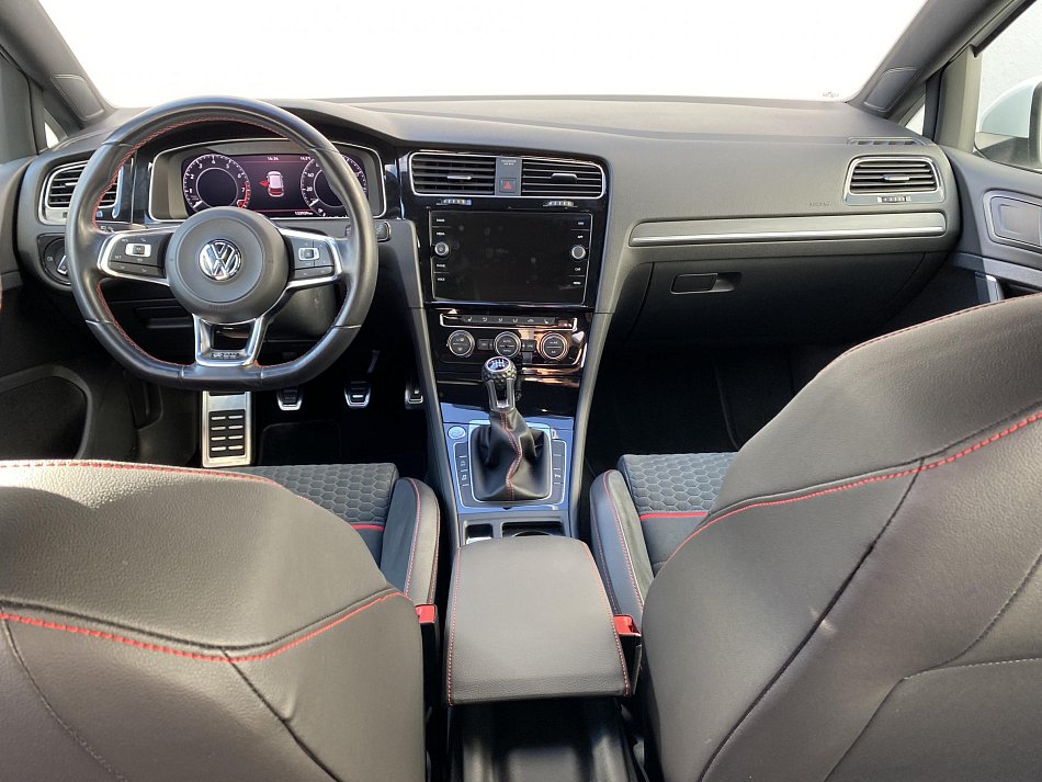 Volkswagen Golf 2.0 TSi GTi