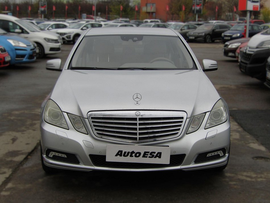 Mercedes-Benz Třída E 3.0CDi  E350 4mat