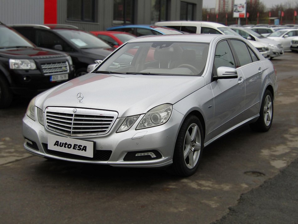 Mercedes-Benz Třída E 3.0CDi  E350 4mat