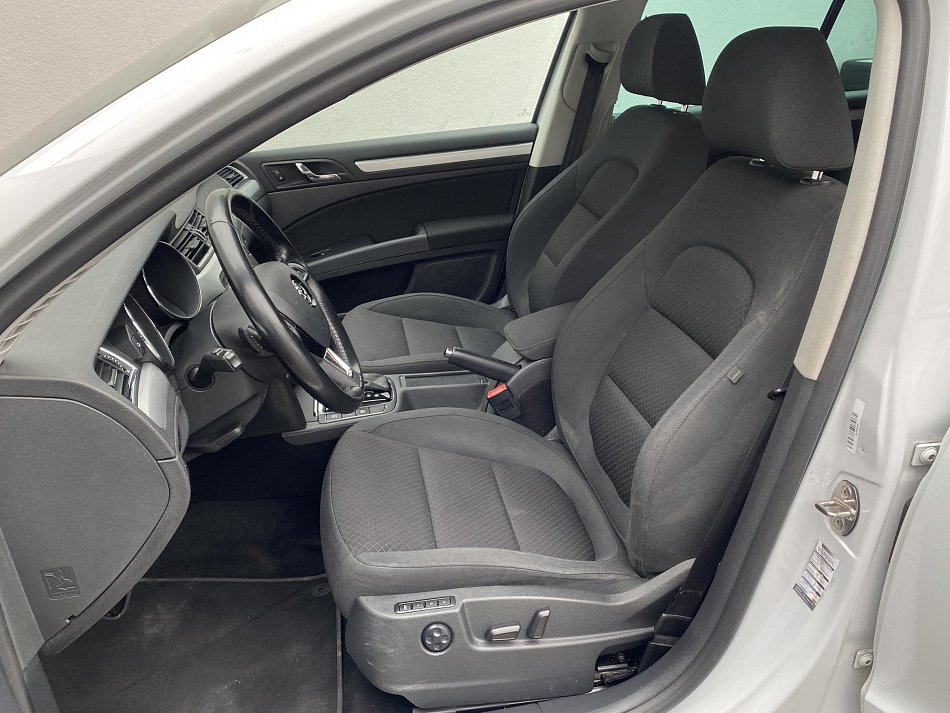 Škoda Superb II 2.0 TDi Ambition