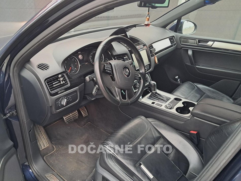 Volkswagen Touareg 3.0 TDi V6  4x4