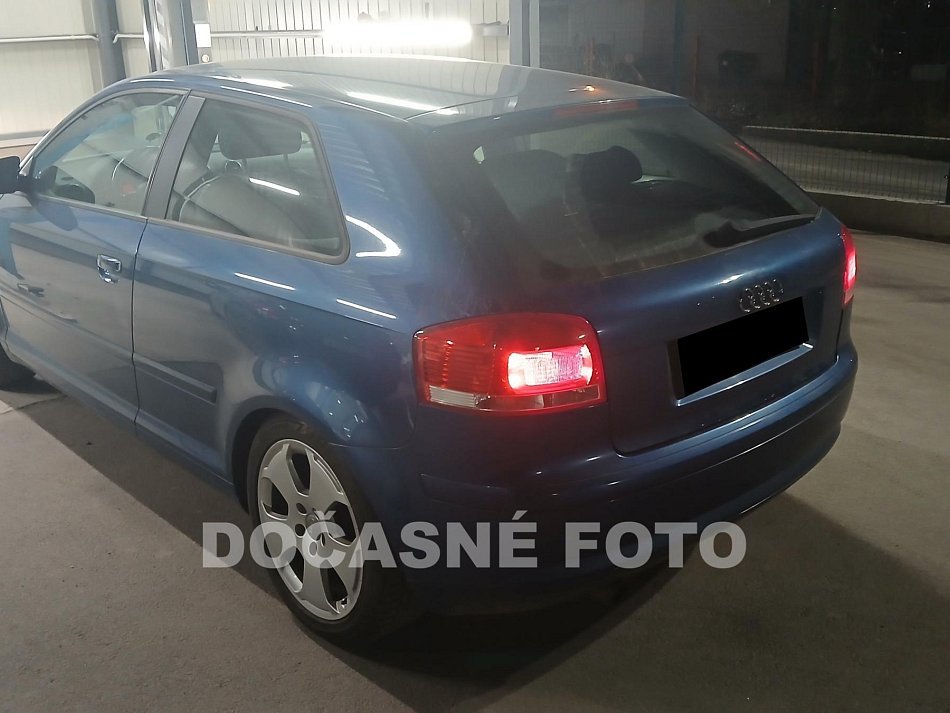 Audi A3 1.6i 