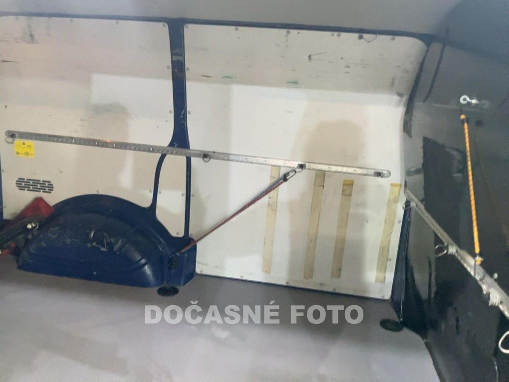 Volkswagen Transporter 2.0TDi  L1H1