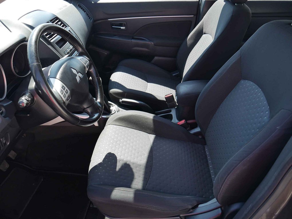 Mitsubishi ASX 1.6 MiVEC 