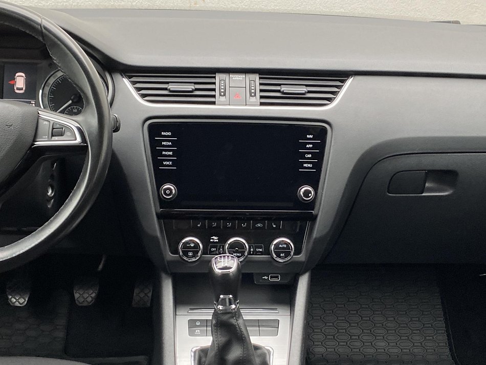Škoda Octavia III 1.6TDi Ambition Plus
