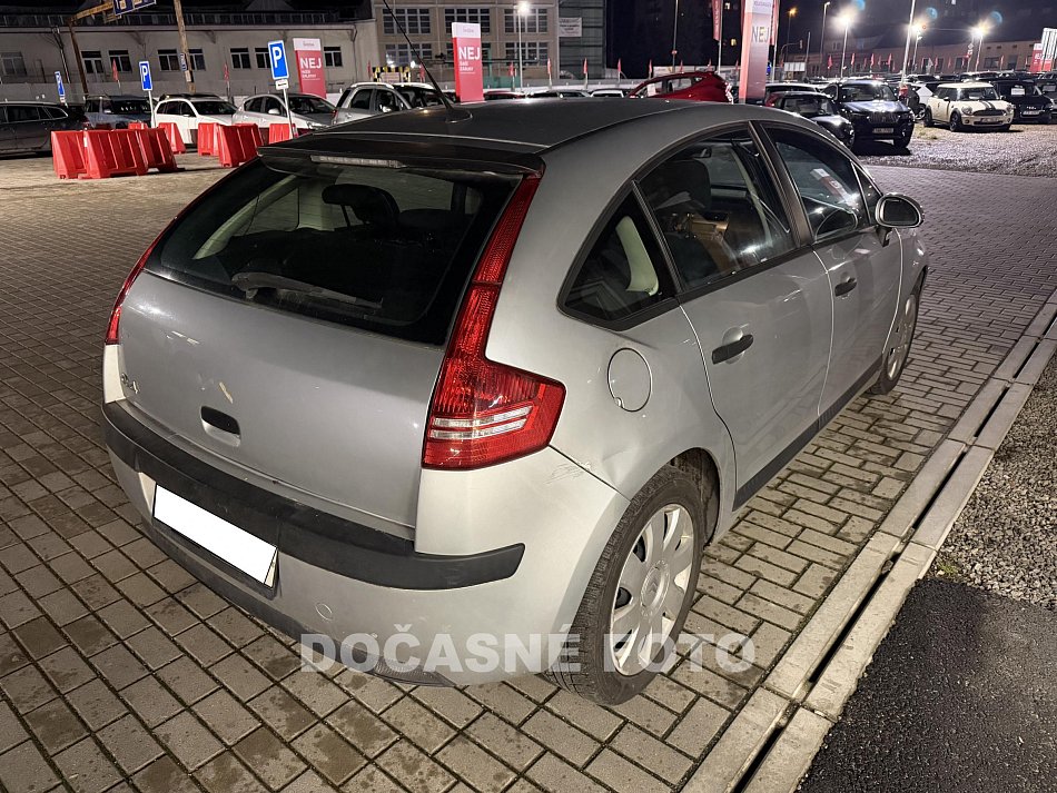 Citroën C4 1.4i 