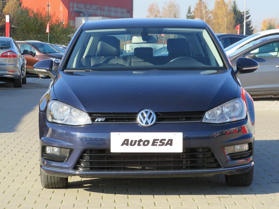 Volkswagen Golf 1.4TSi R-line