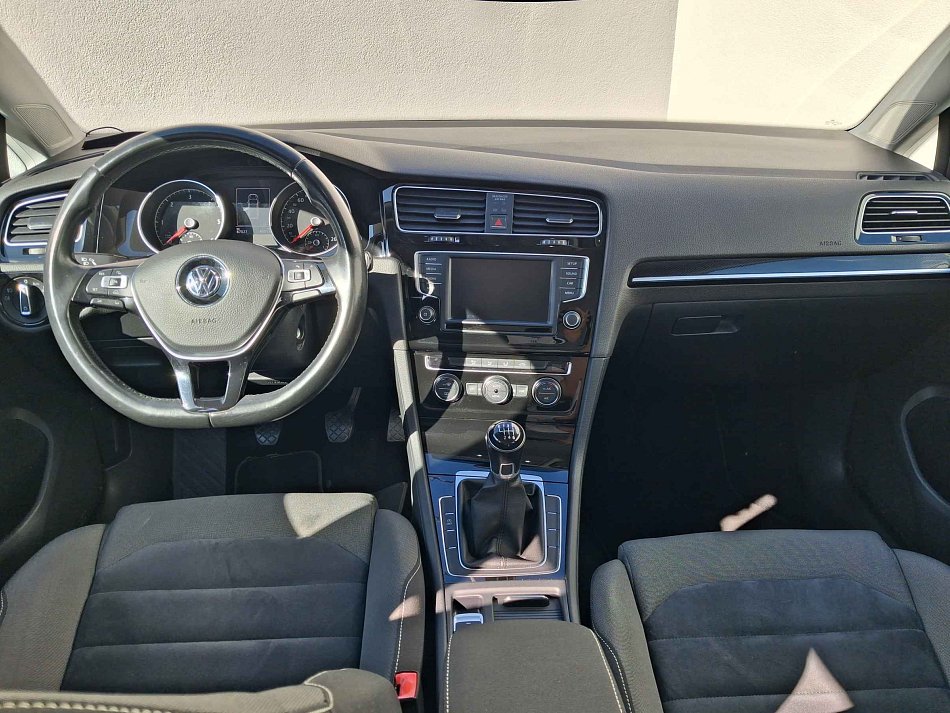 Volkswagen Golf 2.0TDi 