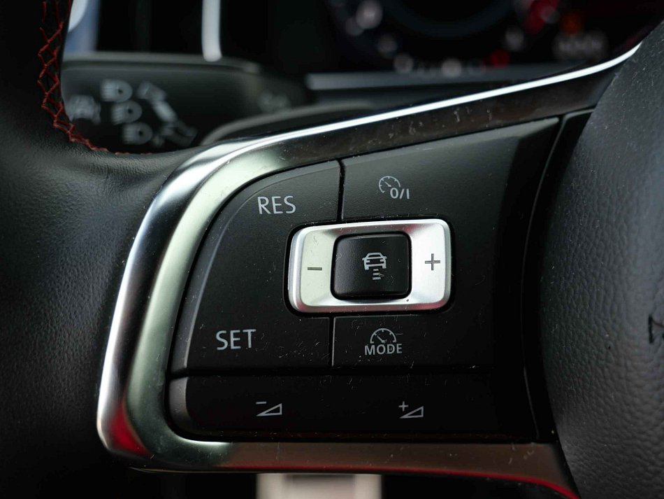 Volkswagen Golf 2.0 TSi GTi