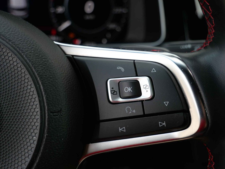 Volkswagen Golf 2.0 TSi GTi