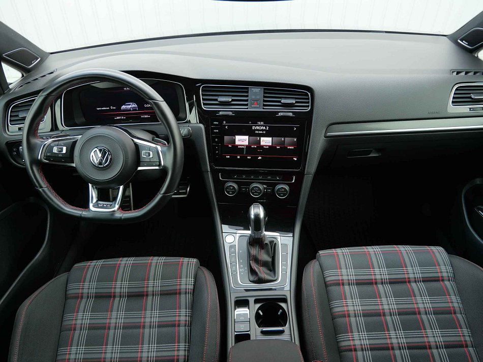 Volkswagen Golf 2.0 TSi GTi