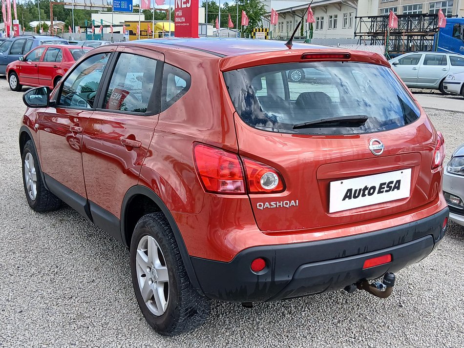 Nissan Qashqai 2.0i  4x4