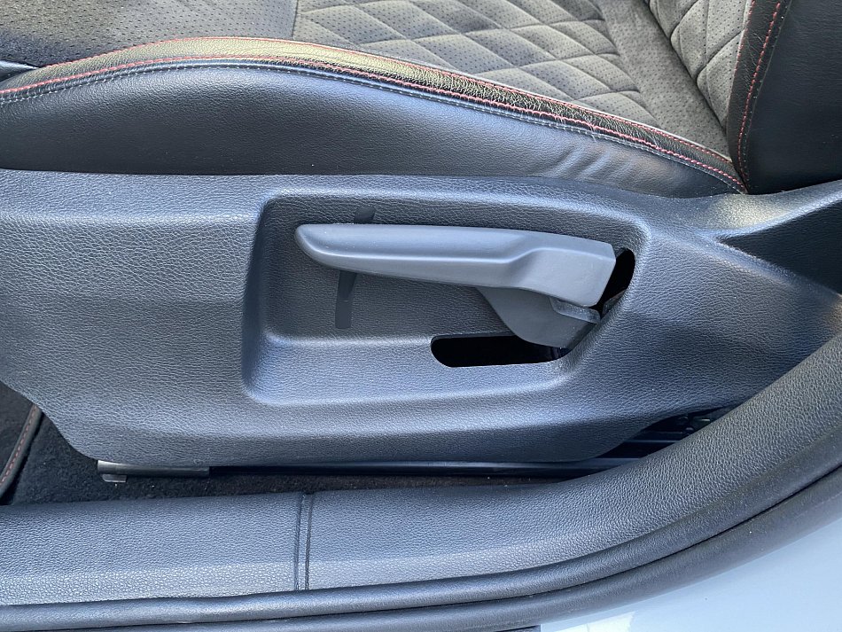 Škoda Octavia III 2.0 TDi RS Challange