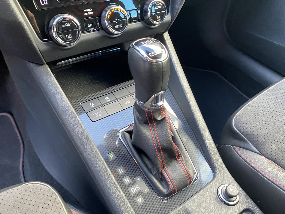 Škoda Octavia III 2.0 TDi RS Challange