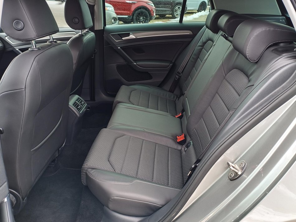 Volkswagen Golf 1.6 TDi Comfortline 4X4