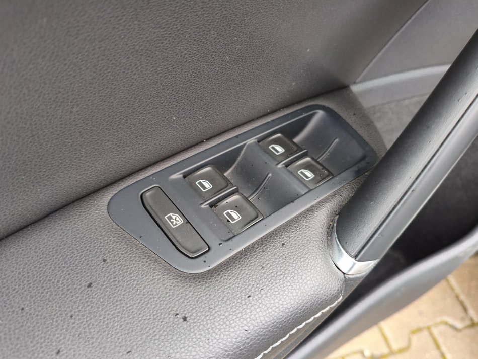 Volkswagen Golf 1.6 TDi Comfortline 4X4