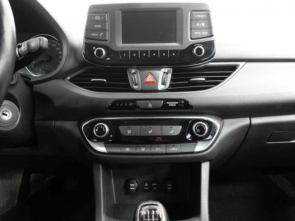 Hyundai I30 1.6CRDi Trikolor Fastback