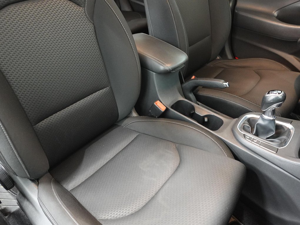 Hyundai I30 1.6CRDi Trikolor Fastback