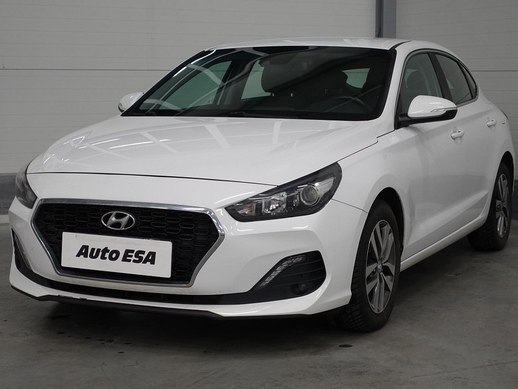 Hyundai I30 1.6CRDi Trikolor Fastback