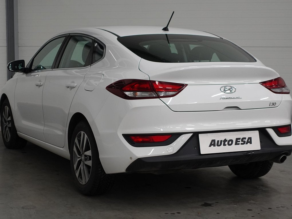 Hyundai I30 1.6CRDi Trikolor Fastback