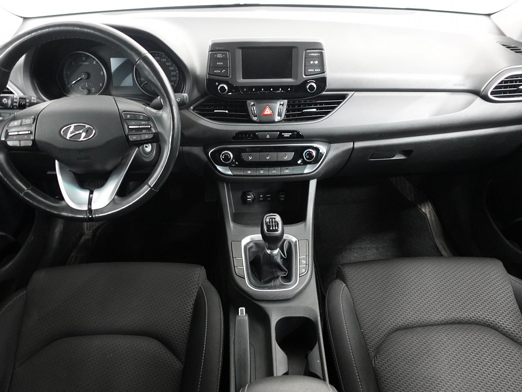 Hyundai I30 1.6CRDi Trikolor Fastback