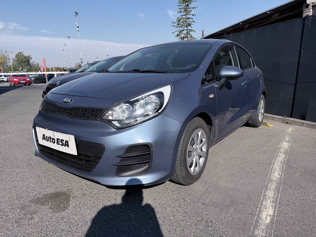 Kia Rio 1.3i 