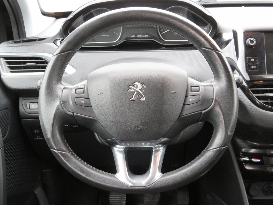Peugeot 2008 1.2PT 