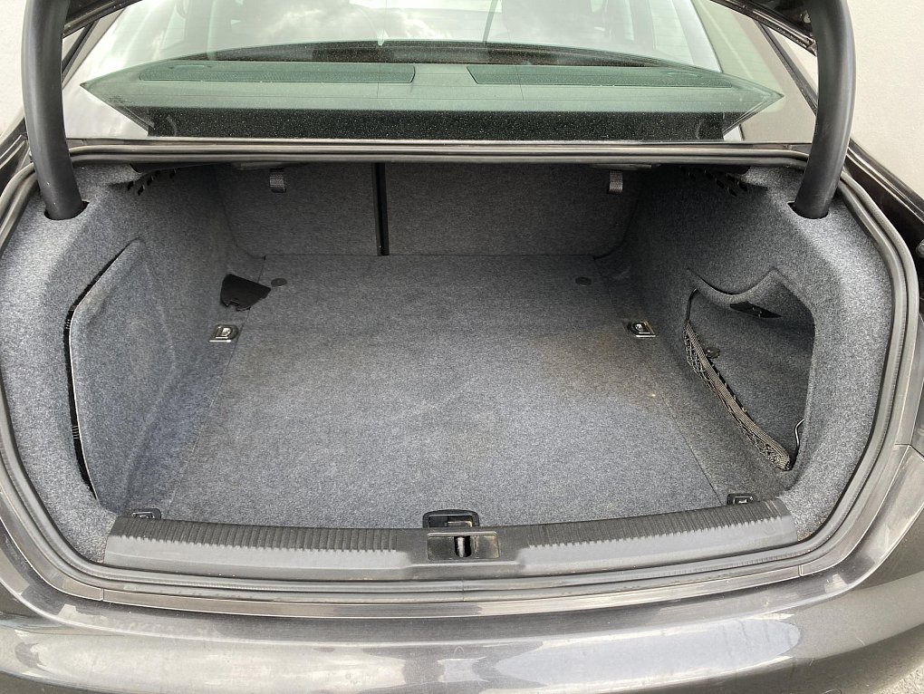 Audi A4 3.2FSI  Quattro