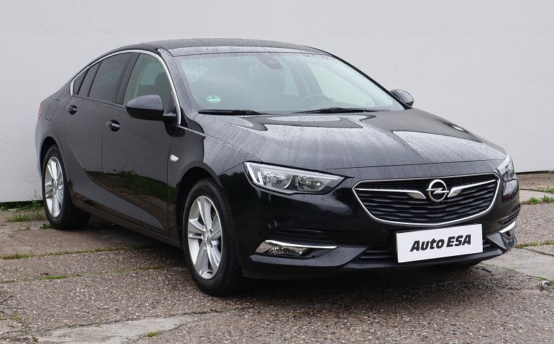 Opel Insignia 1.5 Turbo 