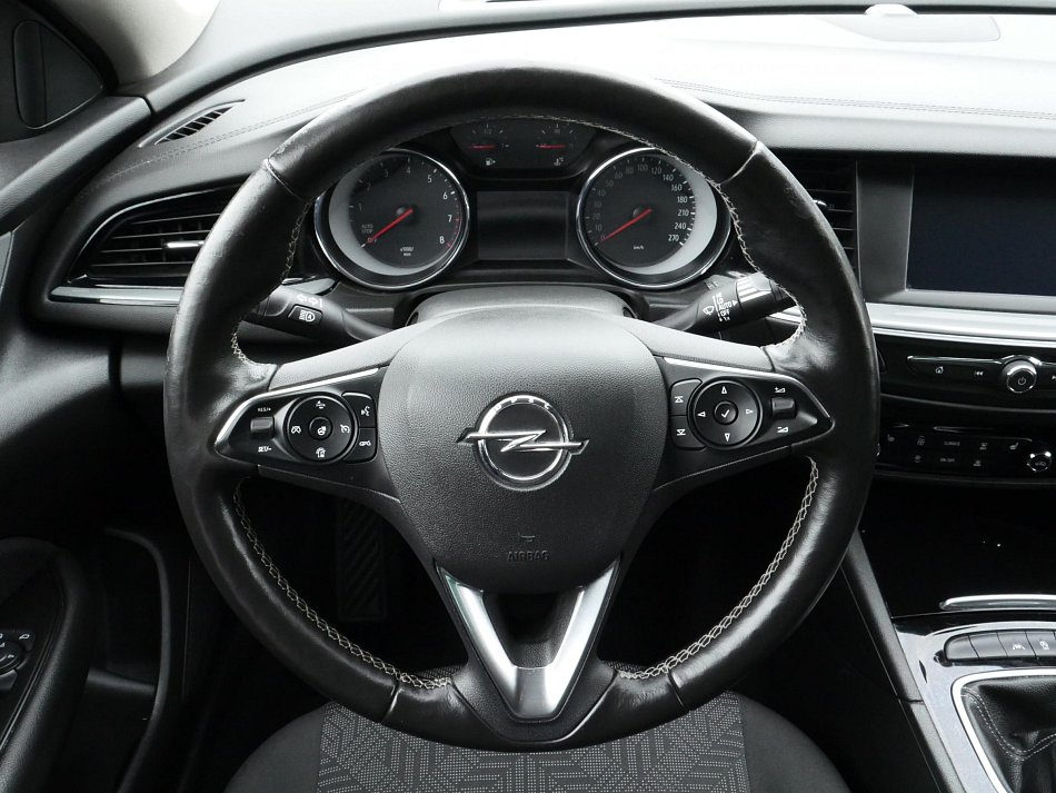 Opel Insignia 1.5 Turbo 
