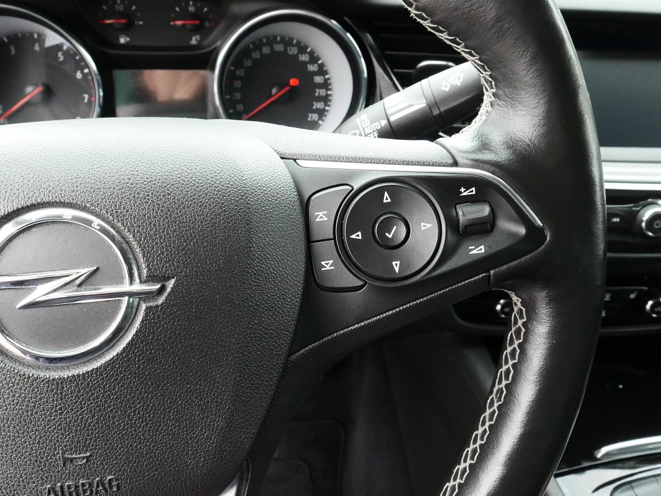 Opel Insignia 1.5 Turbo 