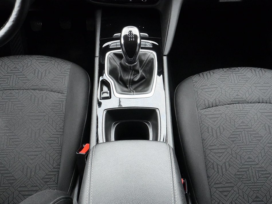 Opel Insignia 1.5 Turbo 
